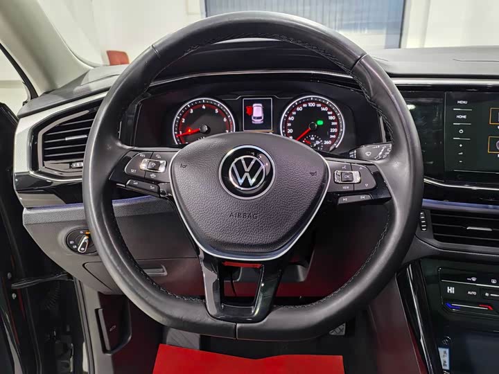 Фото 14 - Volkswagen Tayron