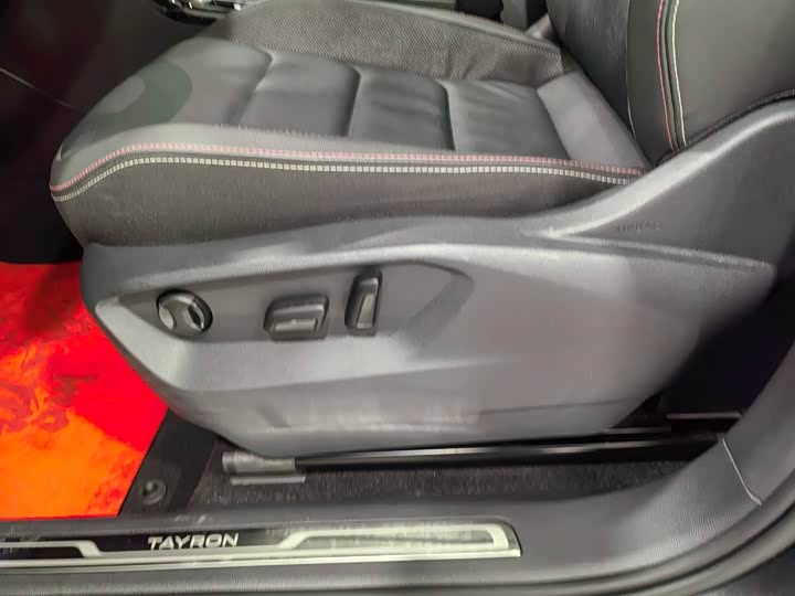 Фото 20 - Volkswagen Tayron