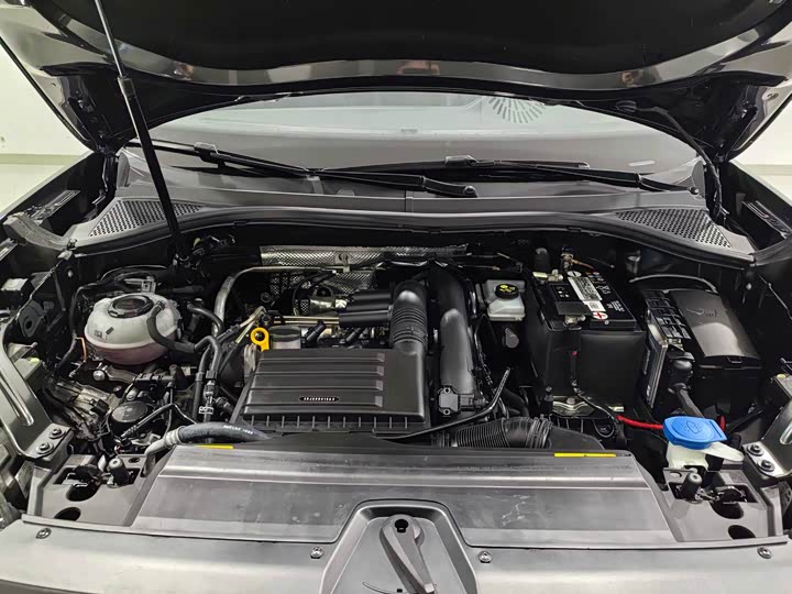 Фото 23 - Volkswagen Tayron