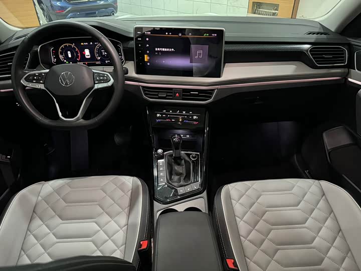 Фото 16 - Volkswagen Tayron