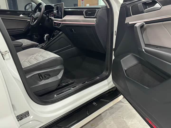 Фото 19 - Volkswagen Tayron