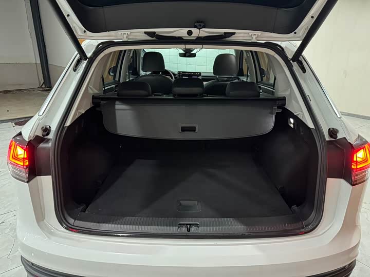 Фото 22 - Volkswagen Tayron