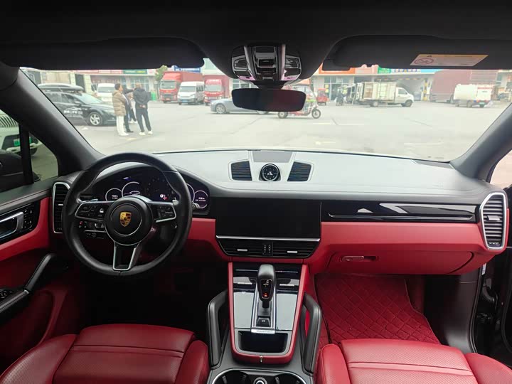 Фото 4 - Porsche Cayenne