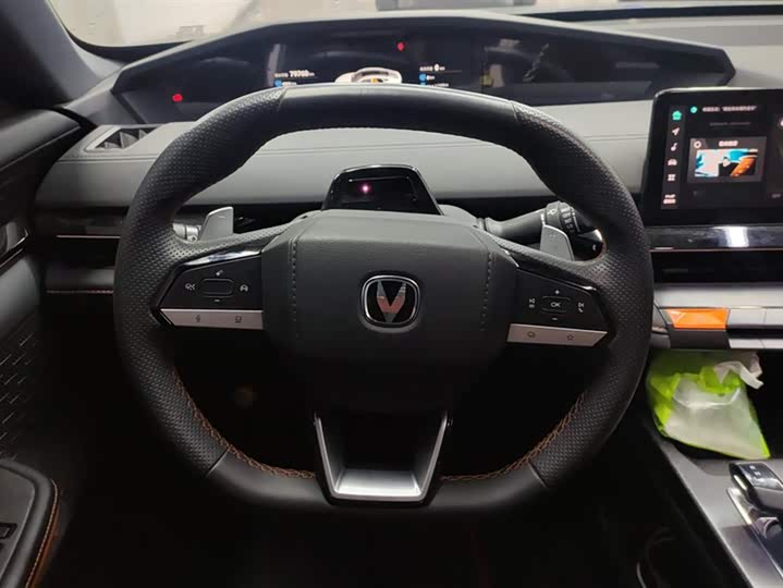 Фото 15 - Changan UNI-V