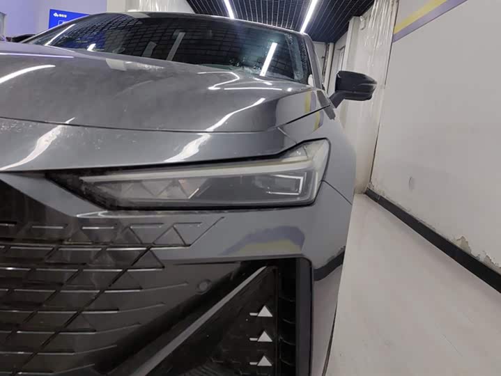 Фото 5 - Changan UNI-V