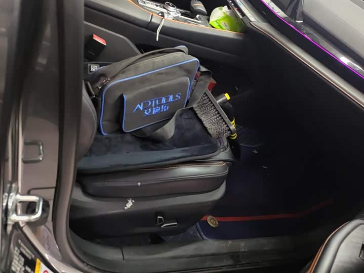 Фото 8 - Changan UNI-V