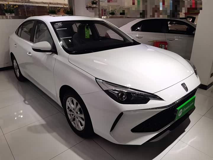 Фото 4 - Roewe i5