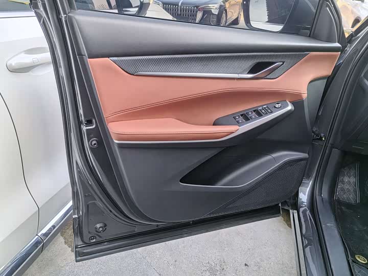 Фото 3 - Changan CS75 Plus