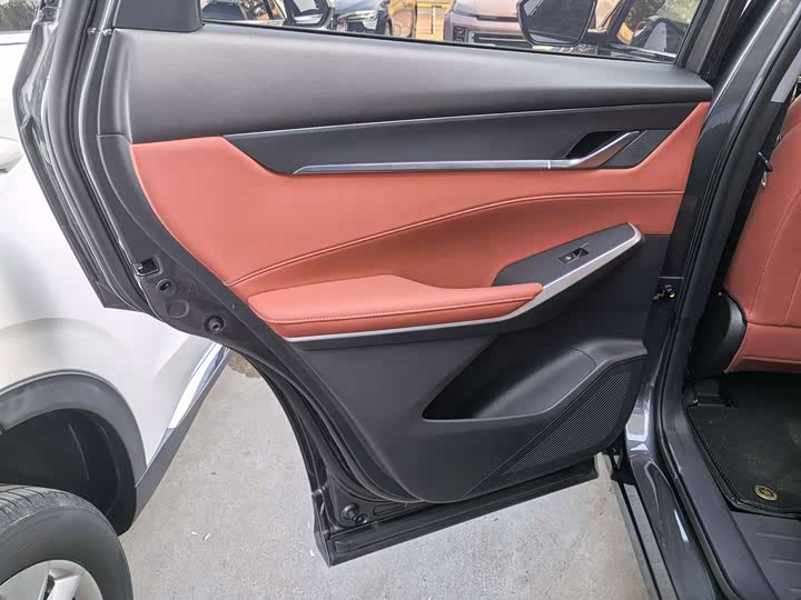 Фото 6 - Changan CS75 Plus