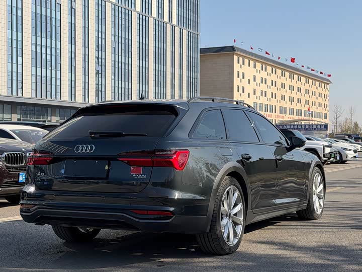 Фото 4 - Audi A6