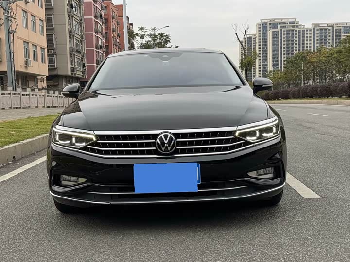 Фото 2 - Volkswagen Magotan