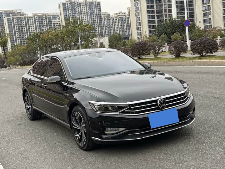 Фото 3 - Volkswagen Magotan