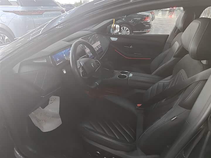 Фото 15 - Changan Deepal SL03