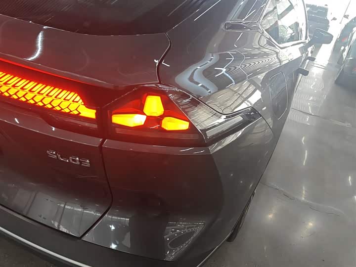 Фото 8 - Changan Deepal SL03