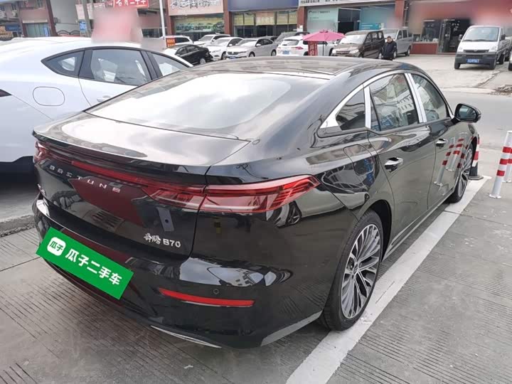 Фото 7 - Bestune B70