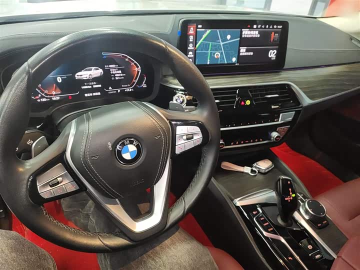 Фото 10 - BMW 5 Series