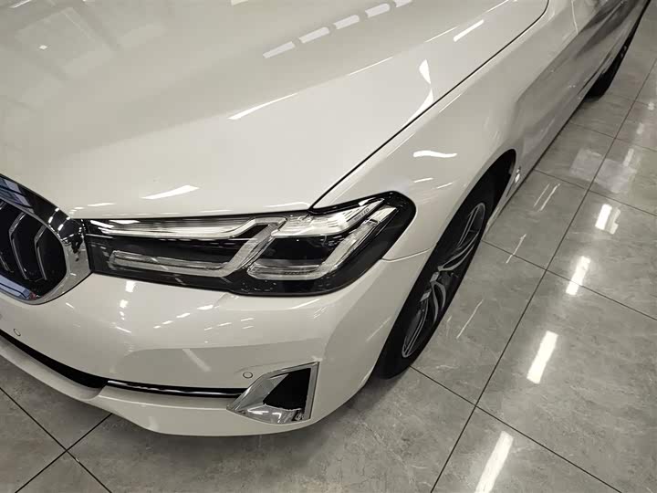 Фото 24 - BMW 5 Series