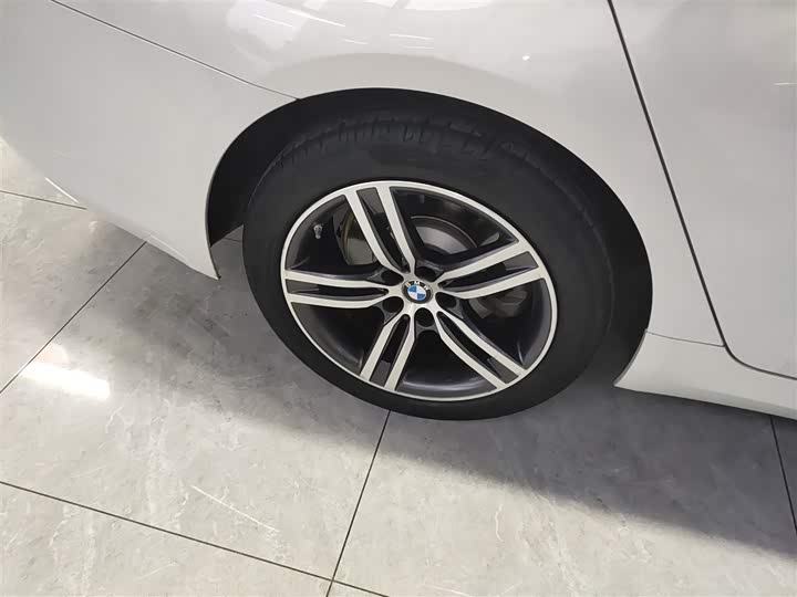 Фото 26 - BMW 5 Series