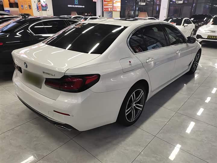 Фото 7 - BMW 5 Series