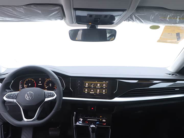 Фото 16 - Volkswagen Passat