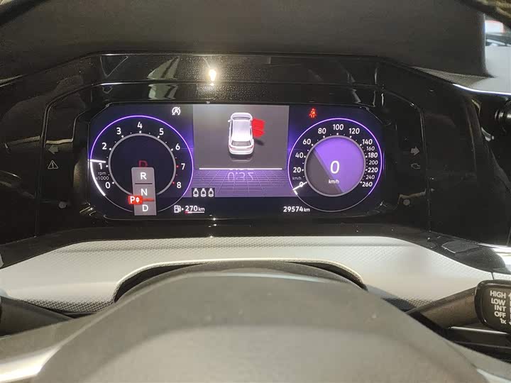 Фото 12 - Volkswagen Golf