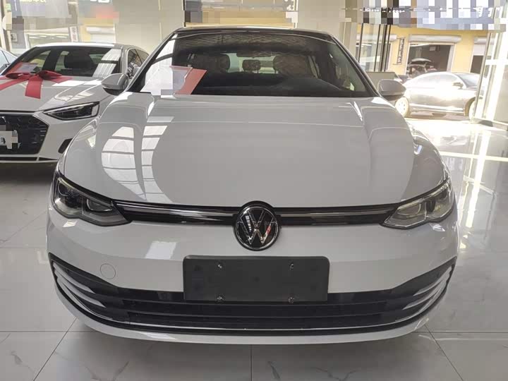 Фото 3 - Volkswagen Golf