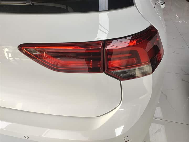 Фото 8 - Volkswagen Golf