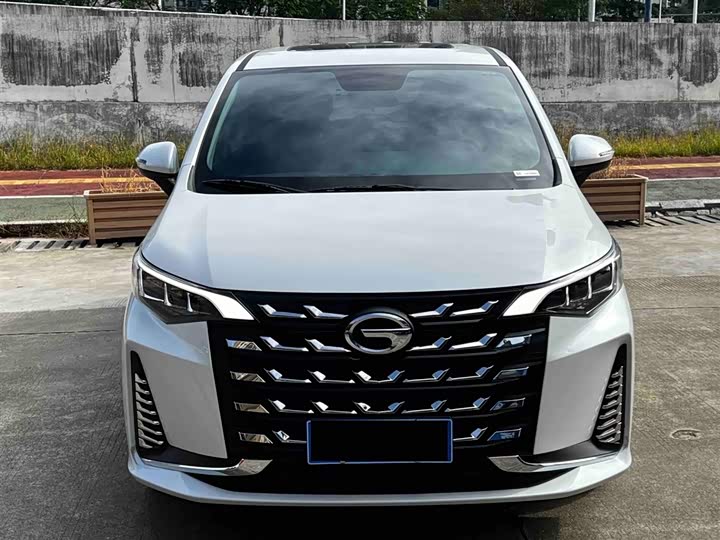 Фото 2 - GAC Trumpchi M6