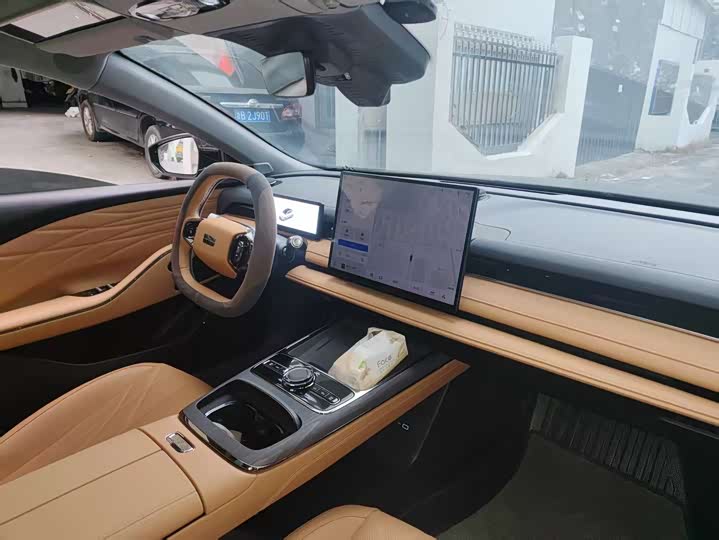 Фото 9 - Geely Galaxy Starshine 8 EM-i