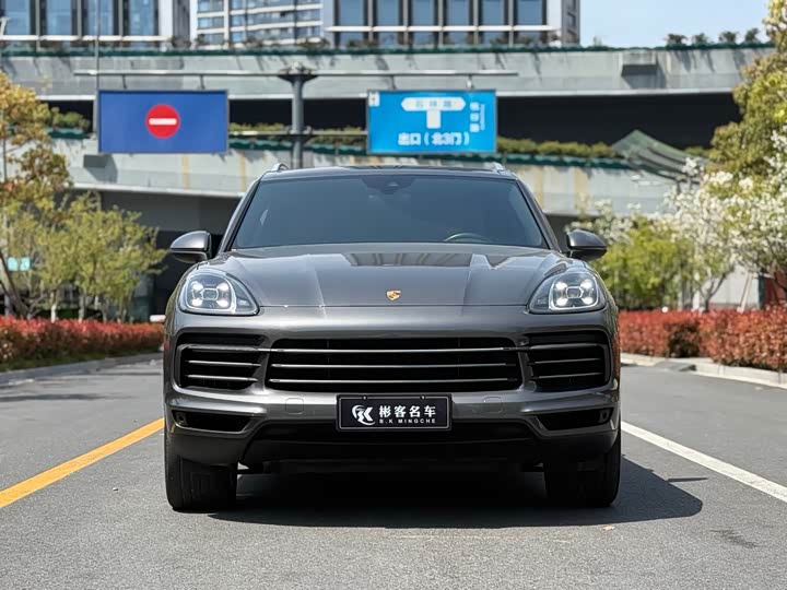 Фото 2 - Porsche Cayenne