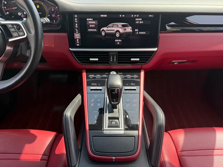 Фото 20 - Porsche Cayenne