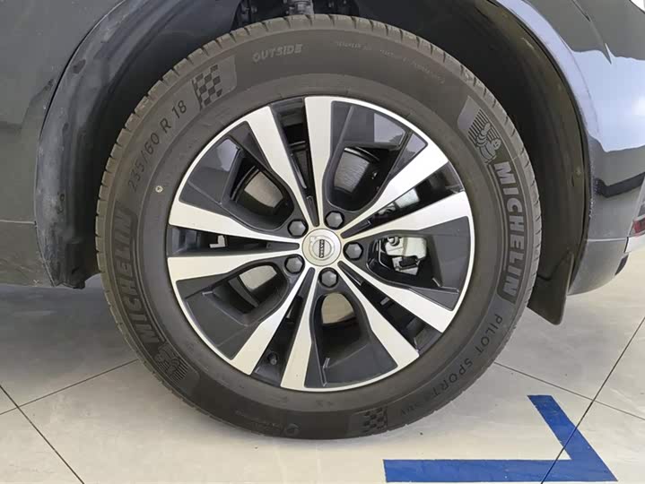 Фото 6 - Volvo XC60