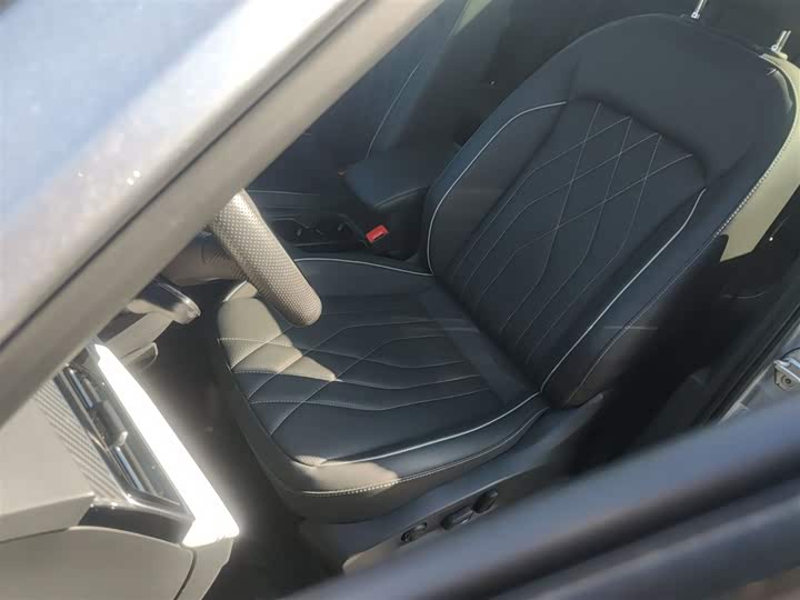 Фото 15 - Volkswagen Tiguan L Pro