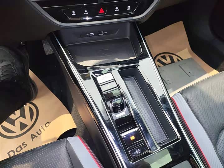 Фото 14 - Volkswagen Lamando L