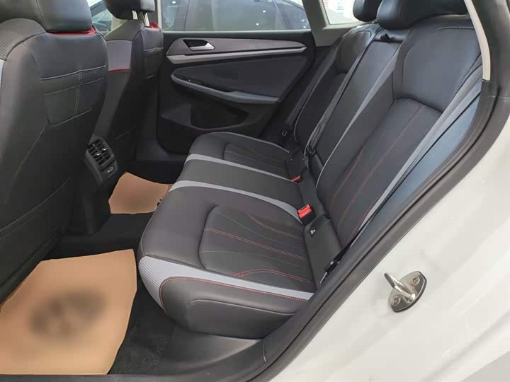 Фото 17 - Volkswagen Lamando L