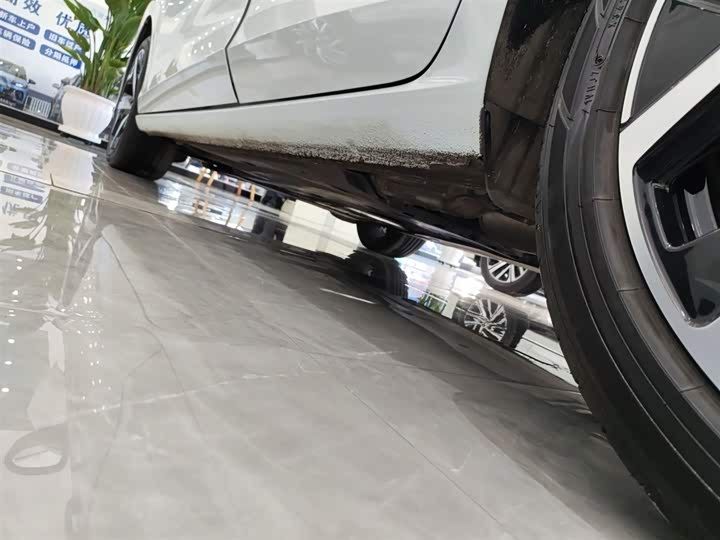 Фото 22 - Volkswagen Lamando L