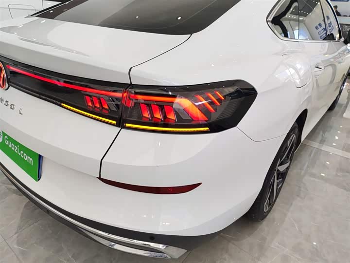 Фото 8 - Volkswagen Lamando L