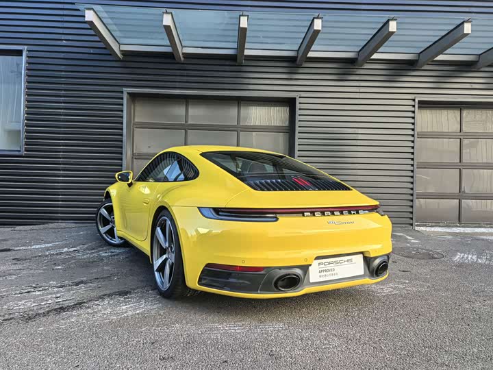 Фото 8 - Porsche 911