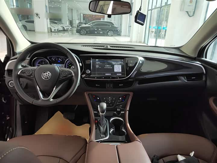 Фото 10 - Buick Envision Plus