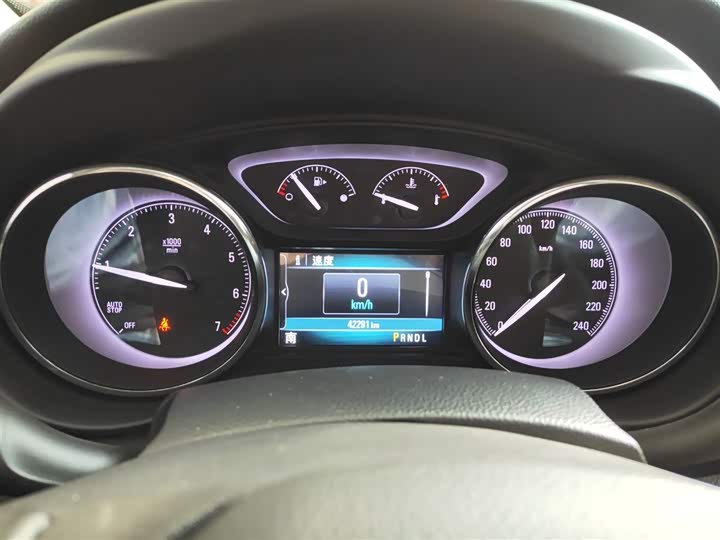 Фото 12 - Buick Envision Plus