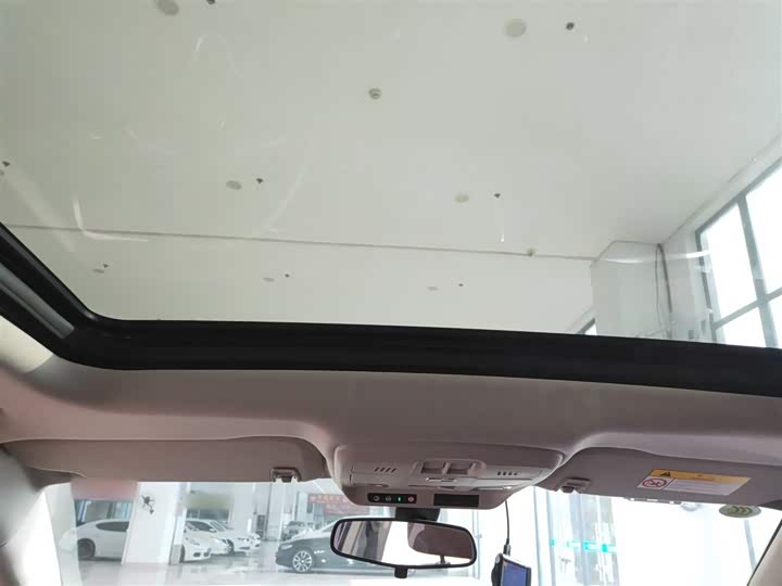 Фото 18 - Buick Envision Plus