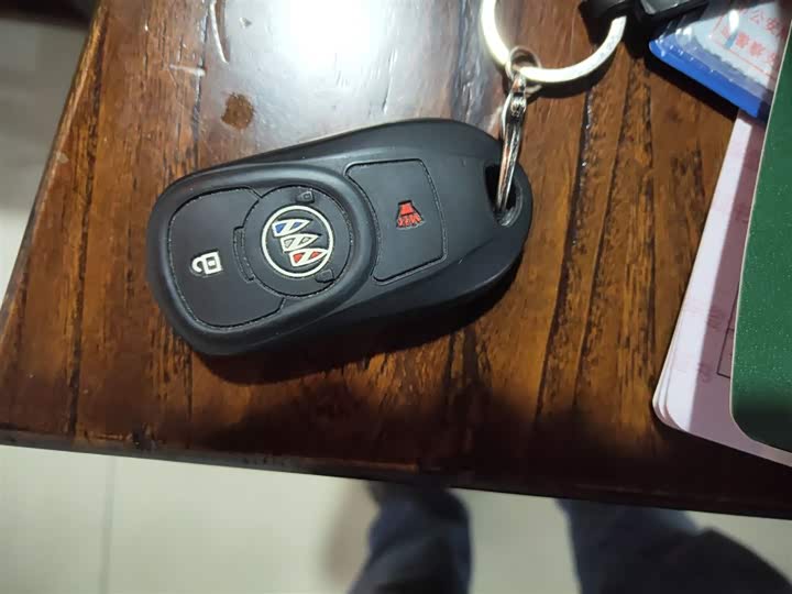 Фото 9 - Buick Envision Plus