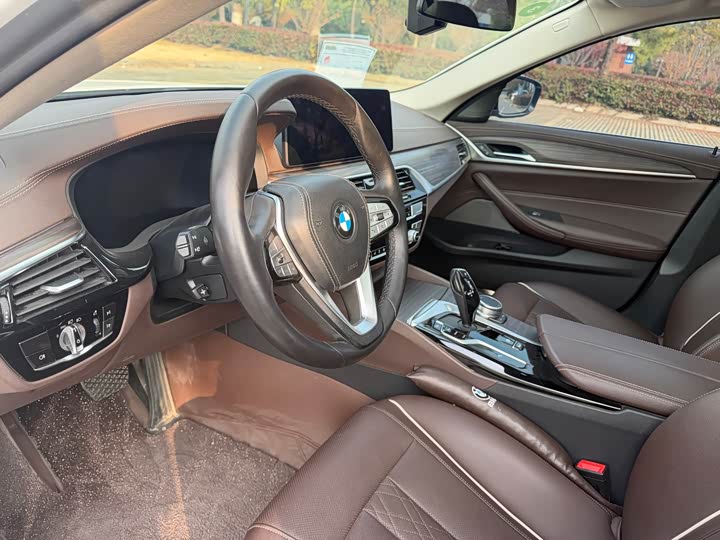 Фото 4 - BMW 5 Series