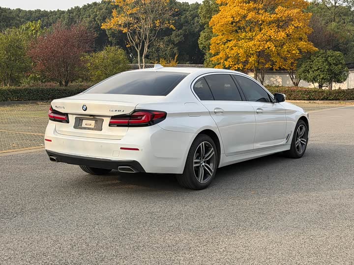 Фото 8 - BMW 5 Series