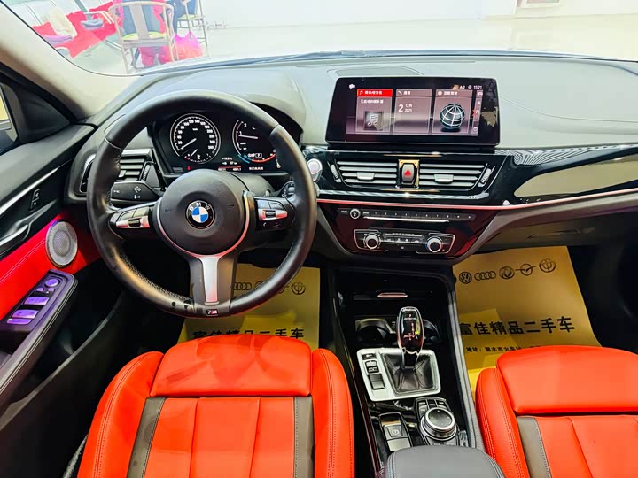 Фото 11 - BMW 1 Series