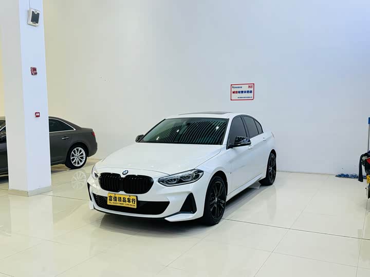 Фото 3 - BMW 1 Series