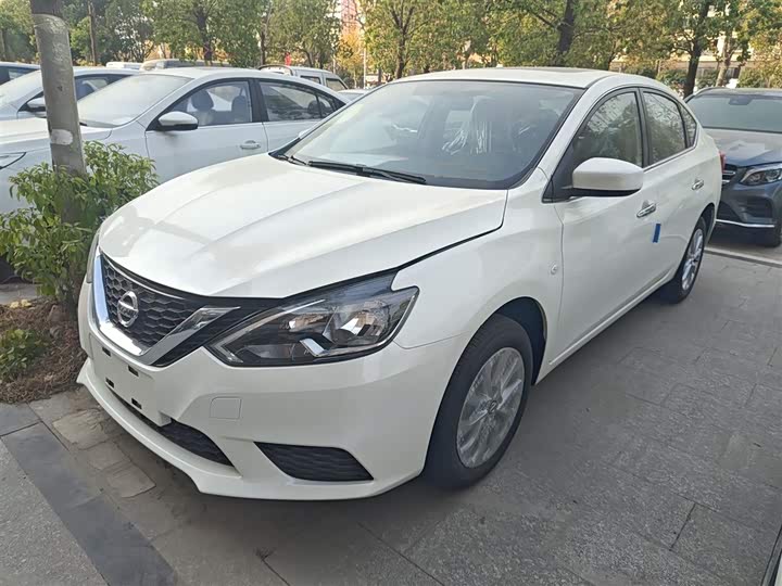 Фото 1 - Nissan Sylphy