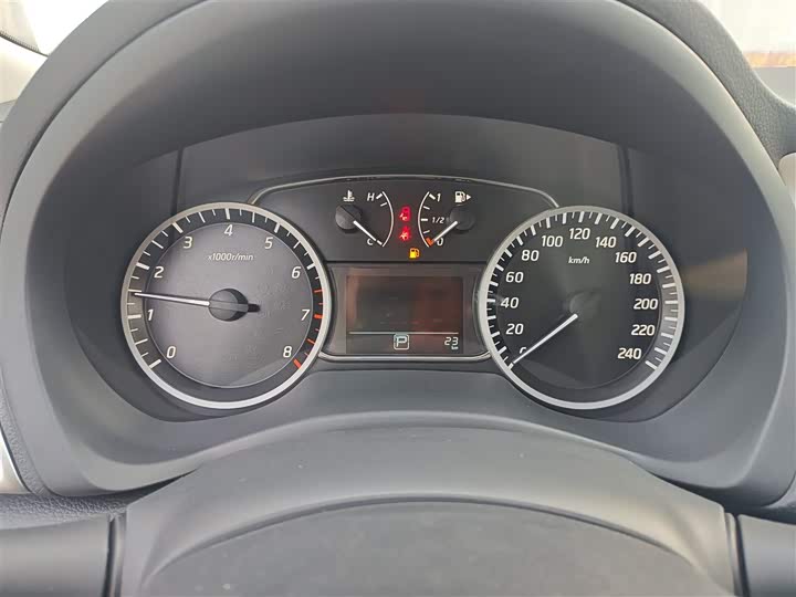 Фото 12 - Nissan Sylphy