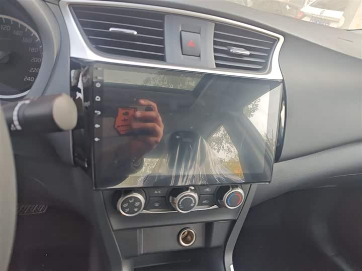 Фото 13 - Nissan Sylphy