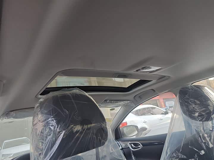 Фото 18 - Nissan Sylphy